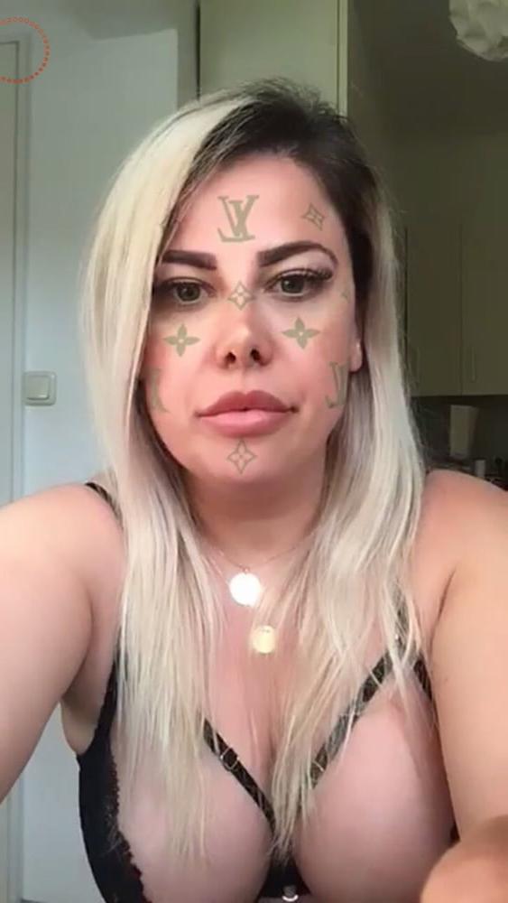 14P Bust sexy blonde live facebook romanian