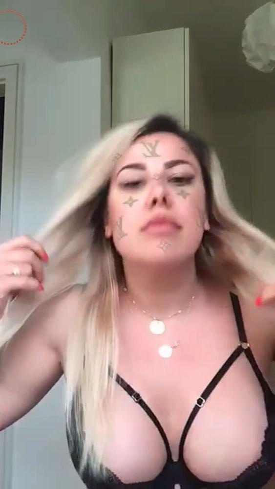 14P Bust sexy blonde live facebook romanian