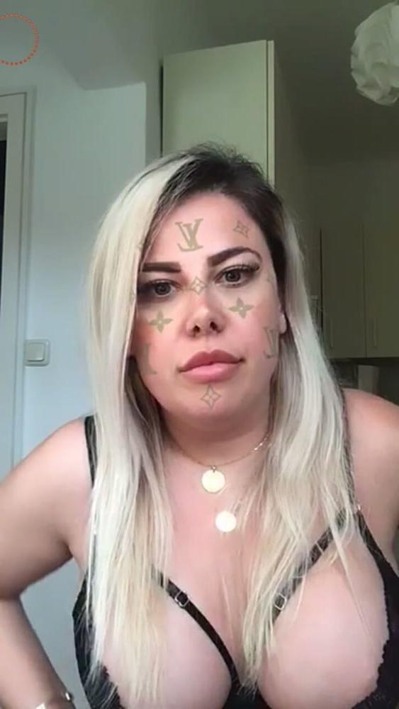 14P Bust sexy blonde live facebook romanian
