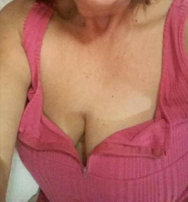 14P Old slut from Greek village