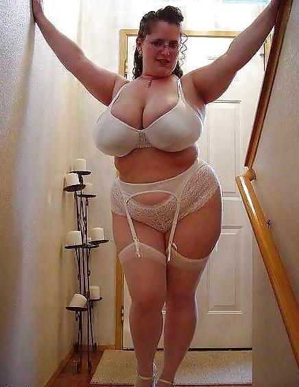 25P Big thick white girls built for big thick black cock