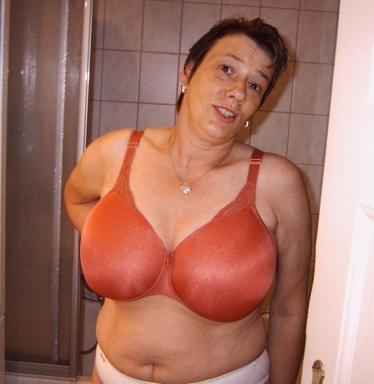 20P Granny Lingerie 13