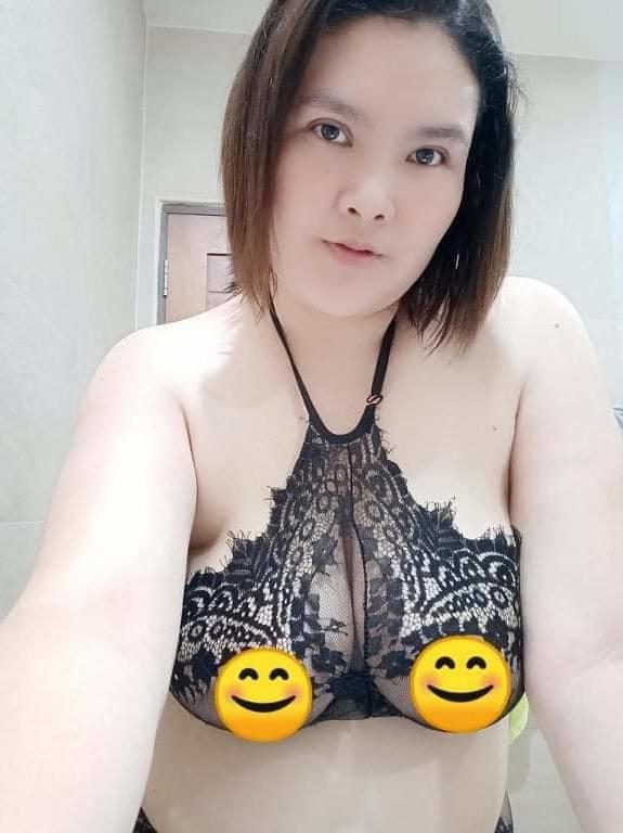 25P Ibu di rumah susu besar