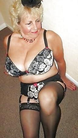 25P Fucking granny whore