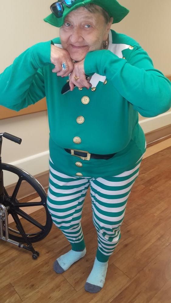 6P A horny granny