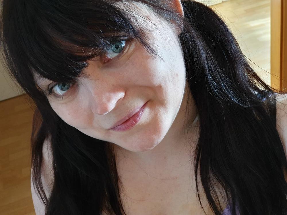 25P Geiles german BBW Teen Maria RiesneEuter und dicker Arsch