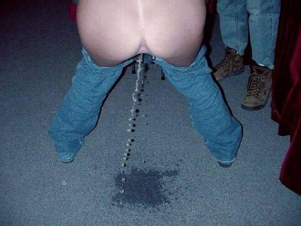 25P GIRLS PISSING