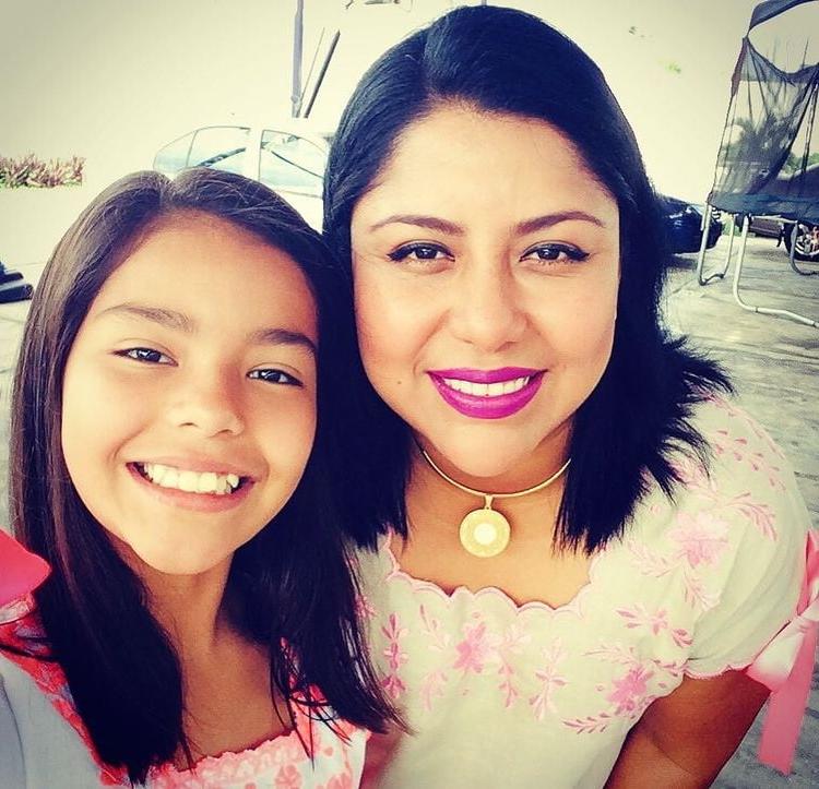 25P mom and daughter
