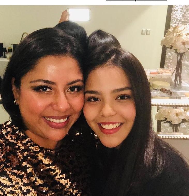 25P mom and daughter