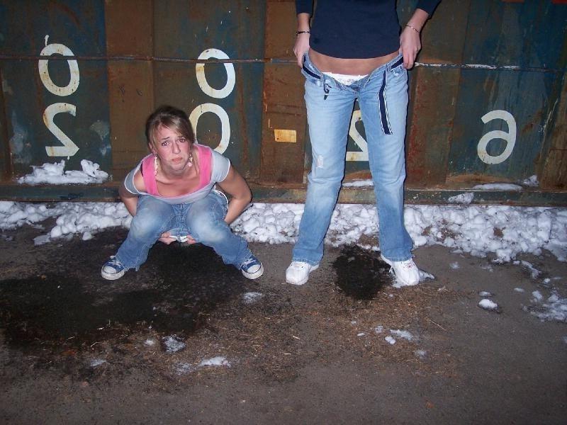5P public pissing