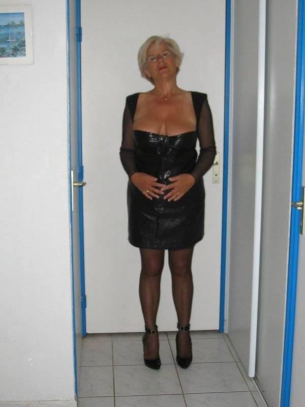 22P Granny Annick 7.