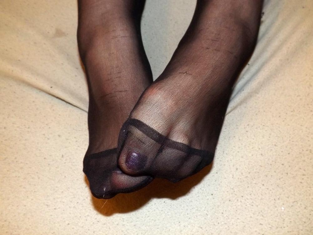 25P BBW Feet in black Nylons