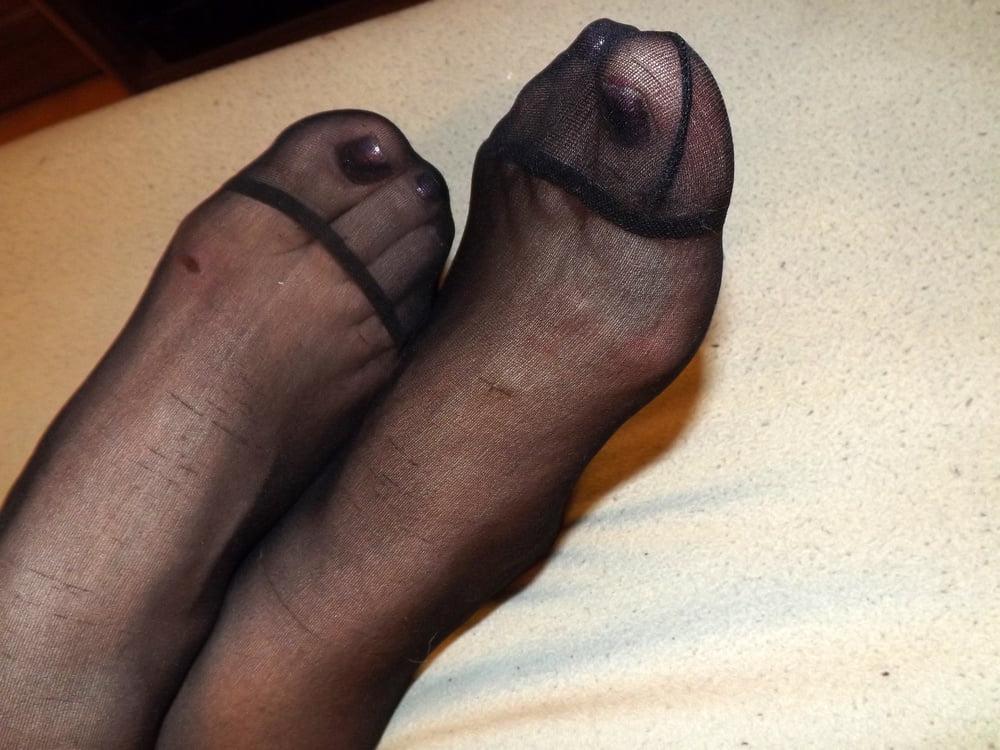 25P BBW Feet in black Nylons