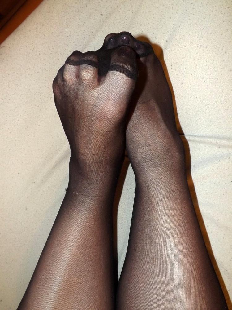 25P BBW Feet in black Nylons