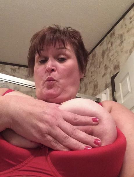8P Old 300+ lbs ssbbw granny