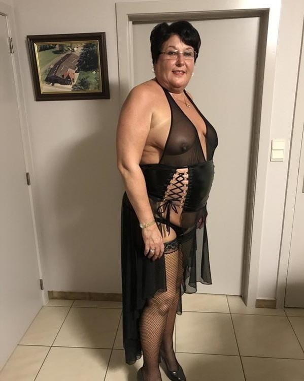 20P Granny Lingerie 12