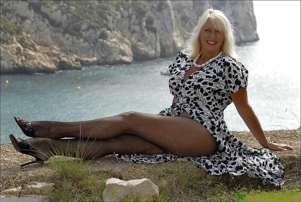 25P Granny serious BCBG but real sluts 2