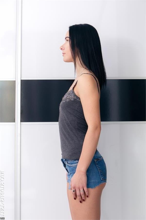 16P Natasha 18yo teenager with piercings in nipples and pussy