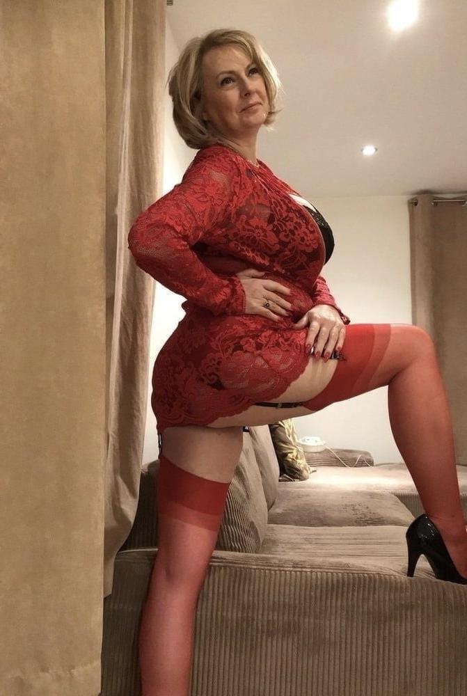 25P Horny Granny