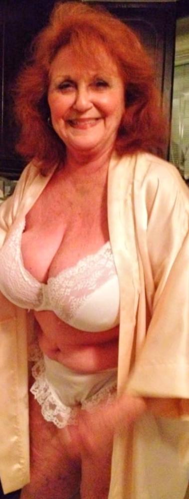22P amazing  85 year old granny