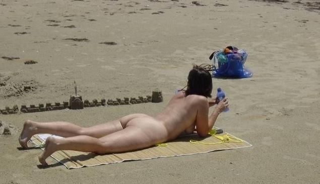 25P Matures, amatures, curvy, and bbw at beach 3