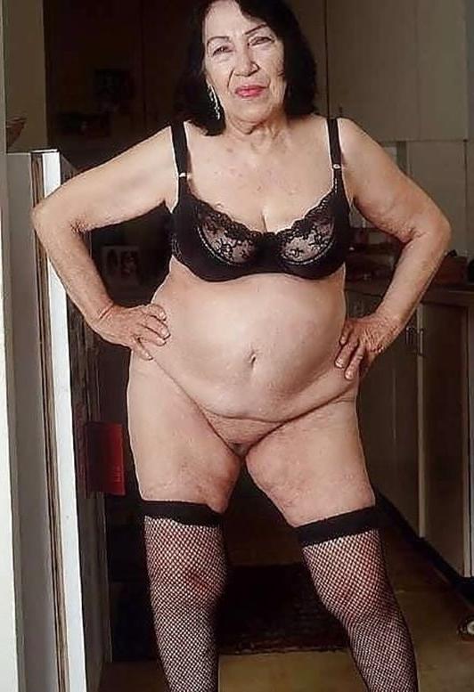 25P Granny Gallore 9