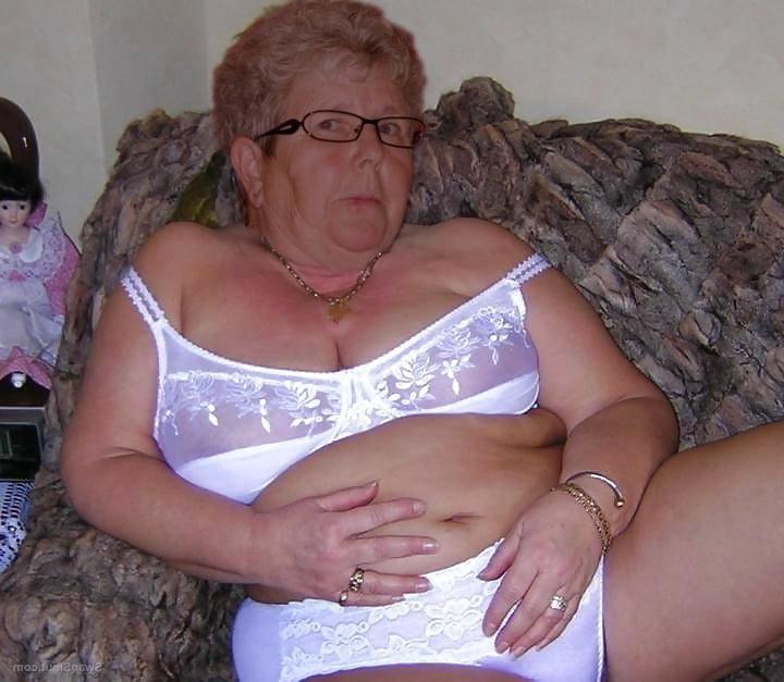 25P Granny Gallore 9
