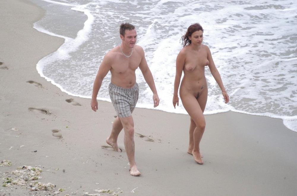 18P Beach Voyeur
