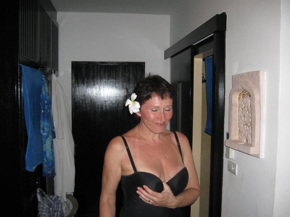 13P Russian street whore