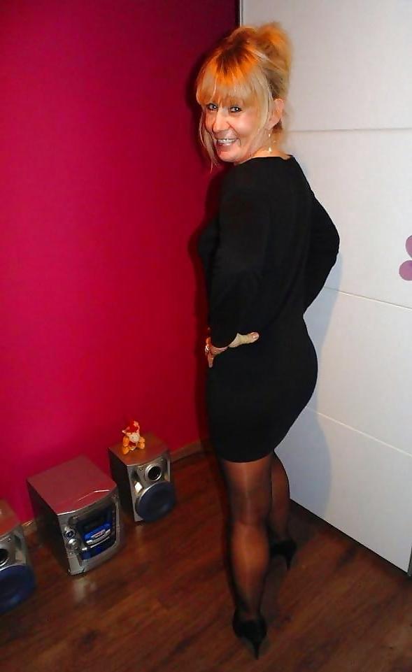 25P CLOTHED 43