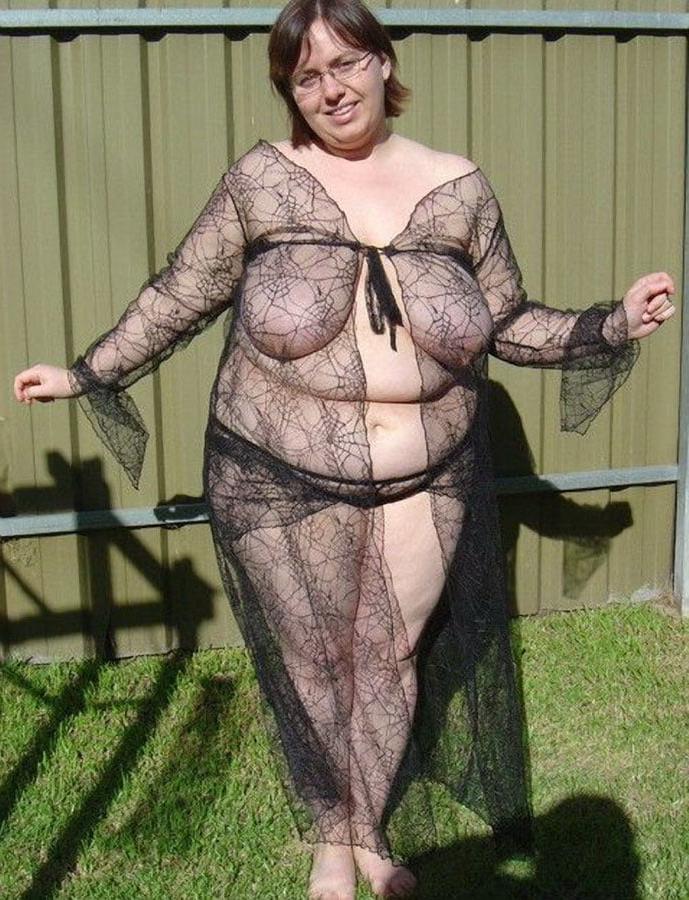 25P non nude fatty's 03