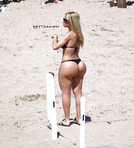 25P Gf's With Big Ass (Non Nude)