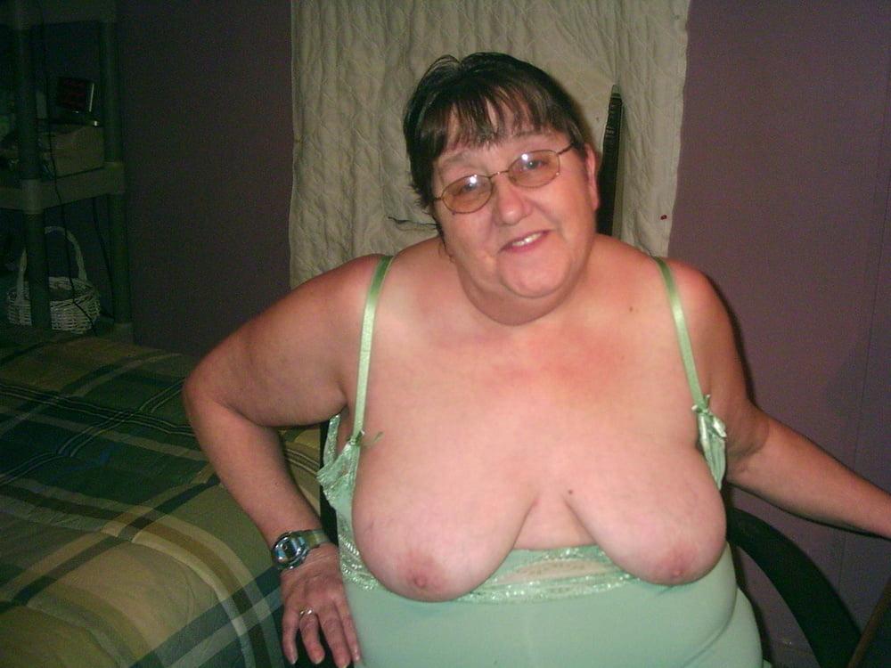 20P Granny Hotties 13