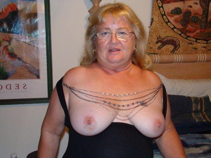 20P Granny Hotties 13