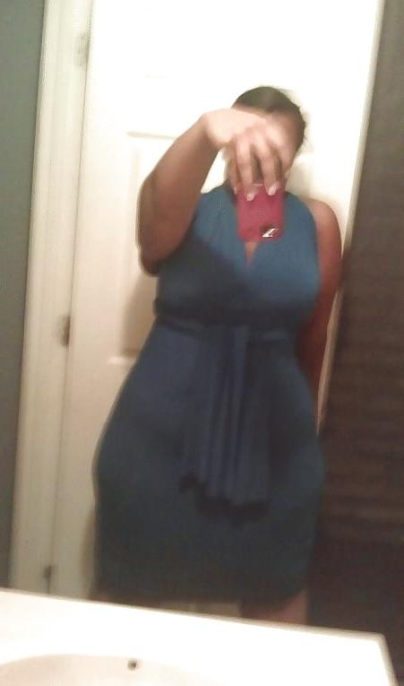 14P Ebony babe with sexy hips and ass