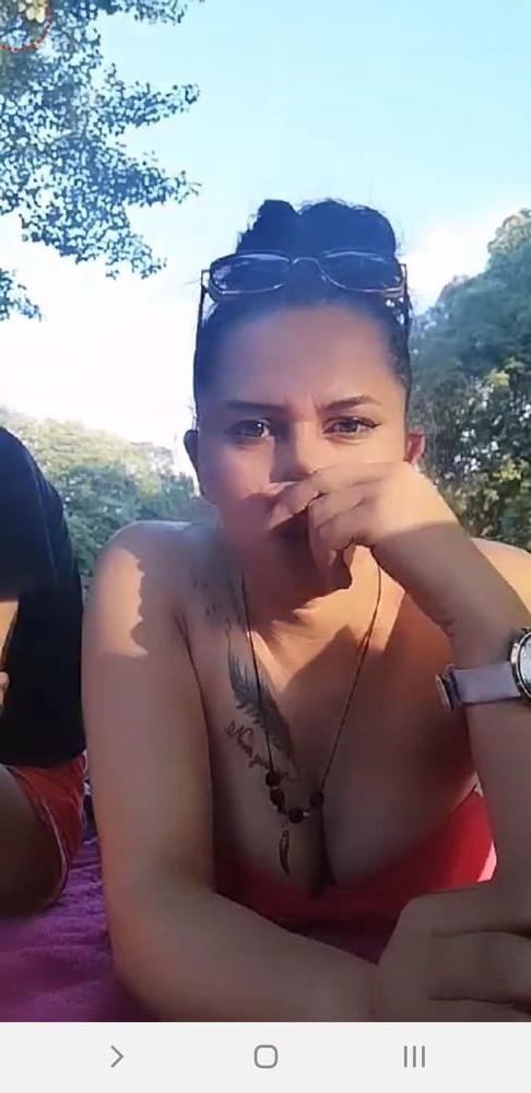 17P Bust girl live facebook romanian