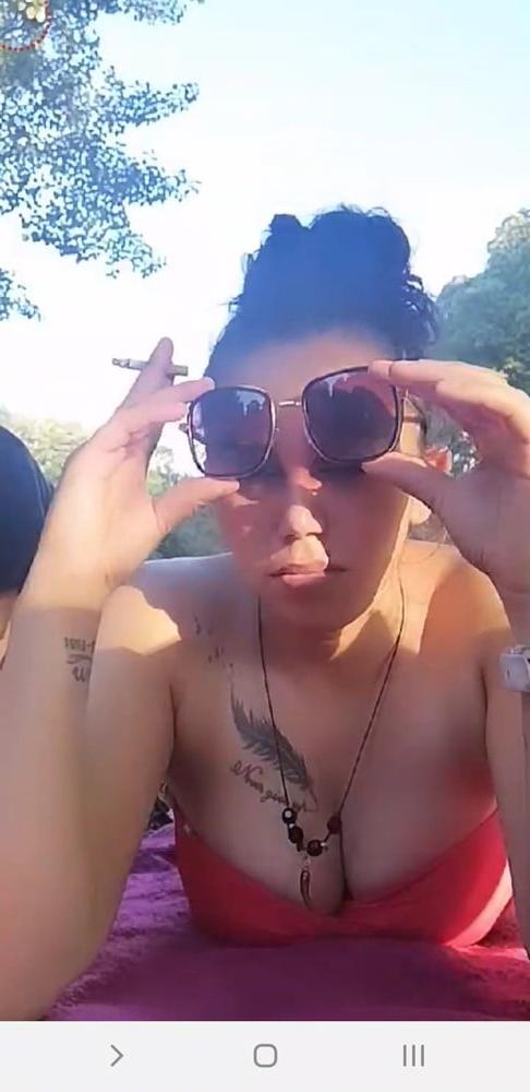 17P Bust girl live facebook romanian