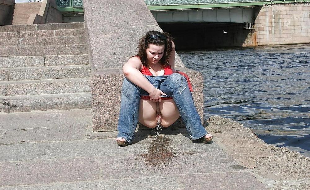 25P Sexy Pissing Babes Mix #1 MrJ00KeR
