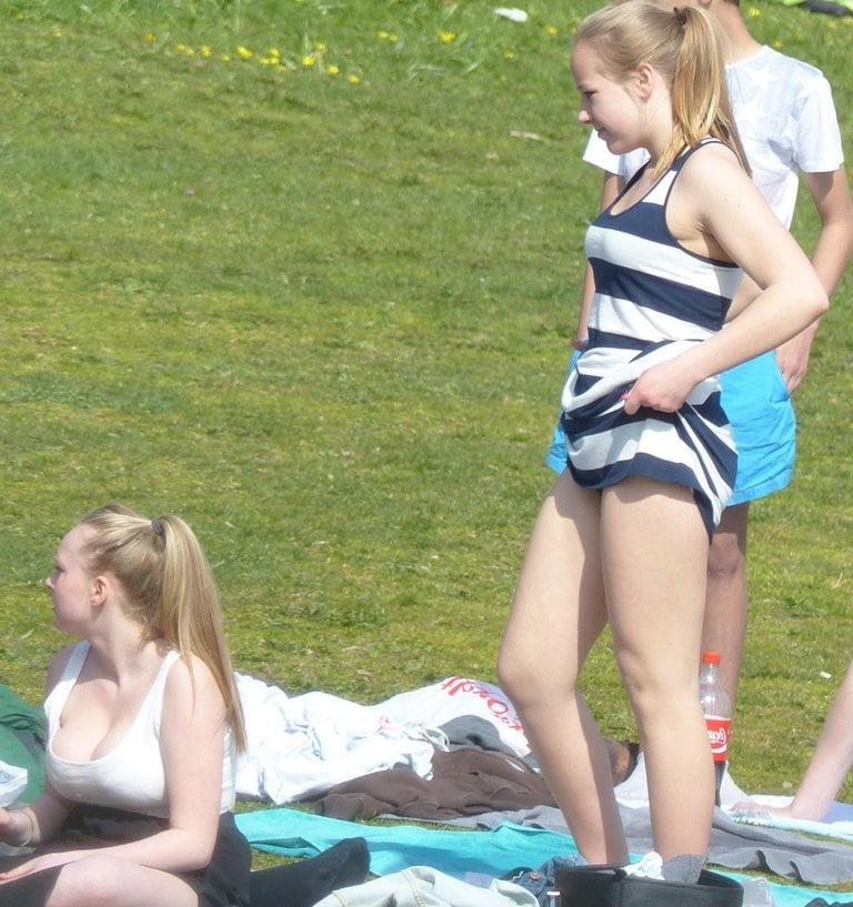 25P voyeur