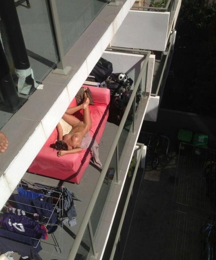 25P voyeur
