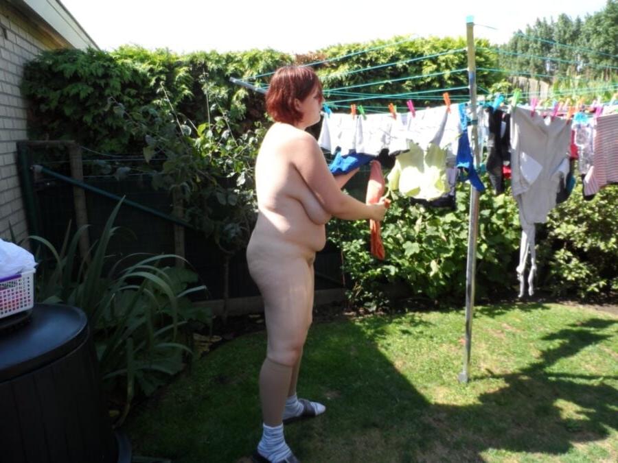 16P Bbw mix 1198 (In the garden)