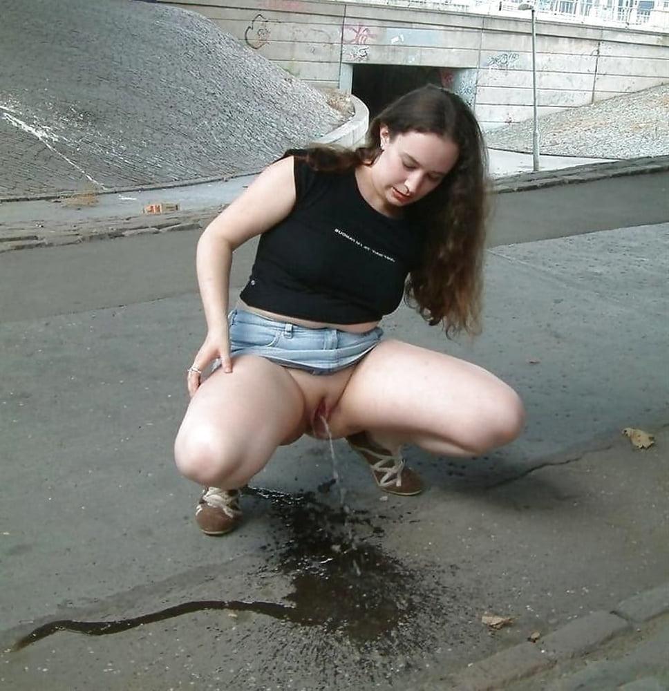 25P Sexy Pissing Babes Mix #14 MrJ00KeR