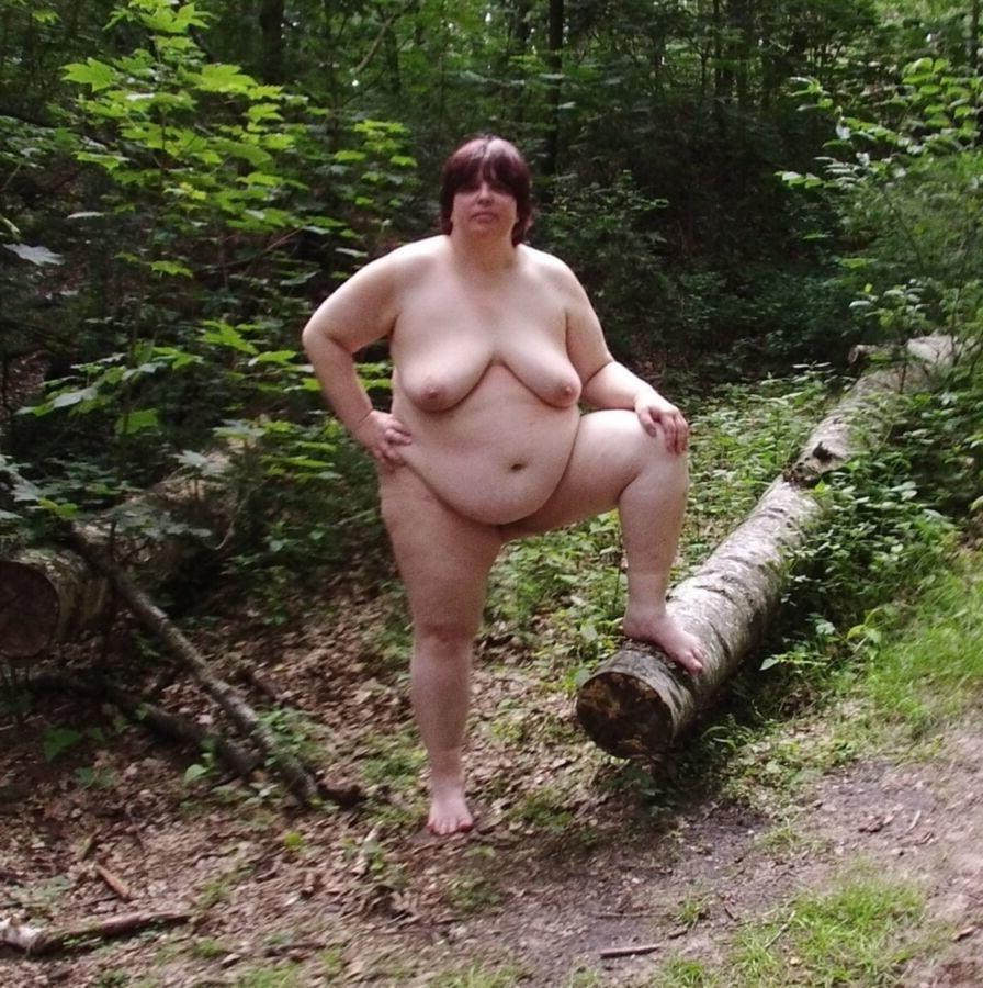 16P Bbw mix 1208 (In the wood)