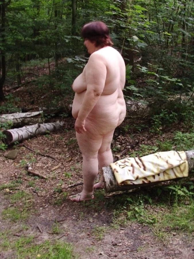 16P Bbw mix 1208 (In the wood)