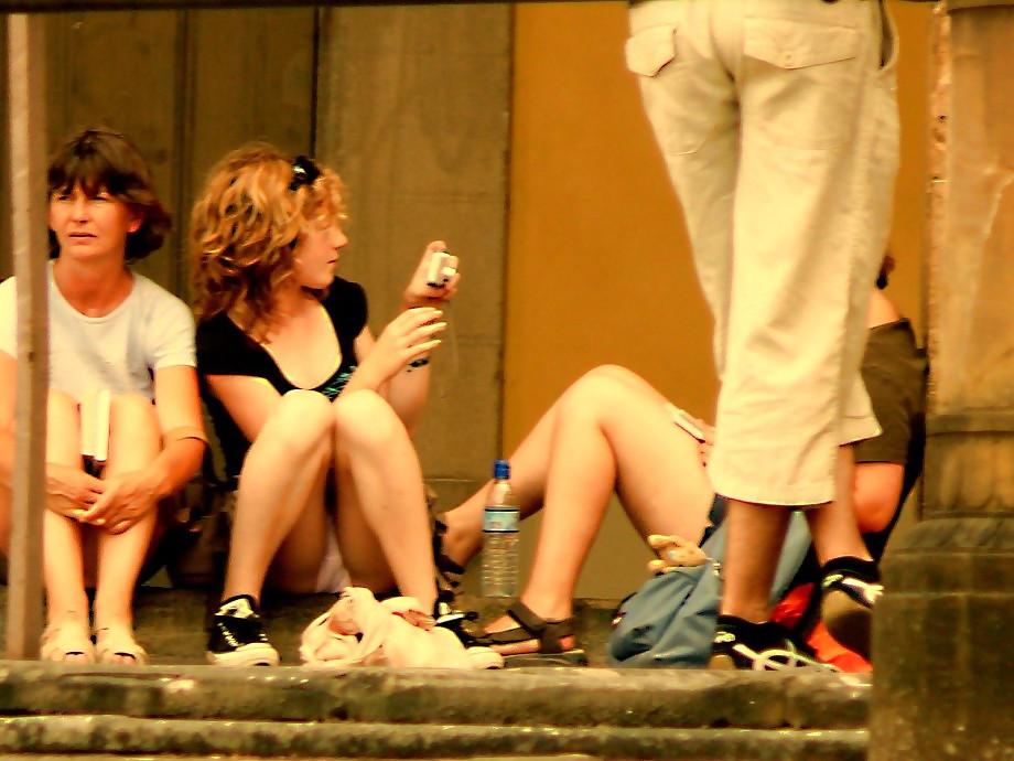 21P Mother and not her Daughter Upskirt Voyeur