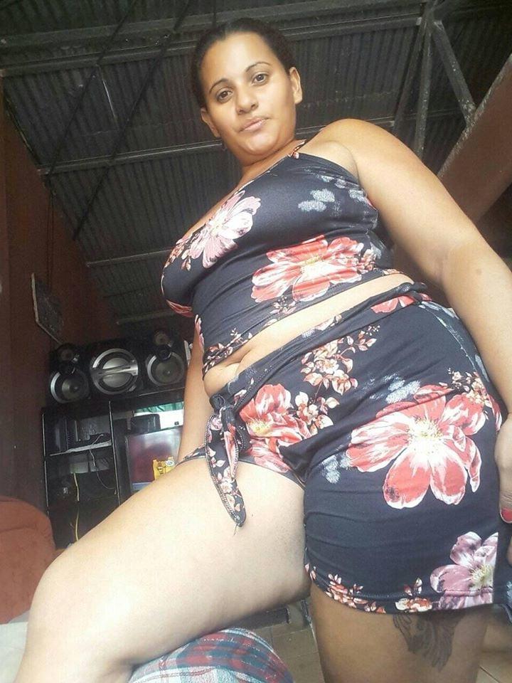 25P azucena diaz bbw culona vagina partida ass parte 2