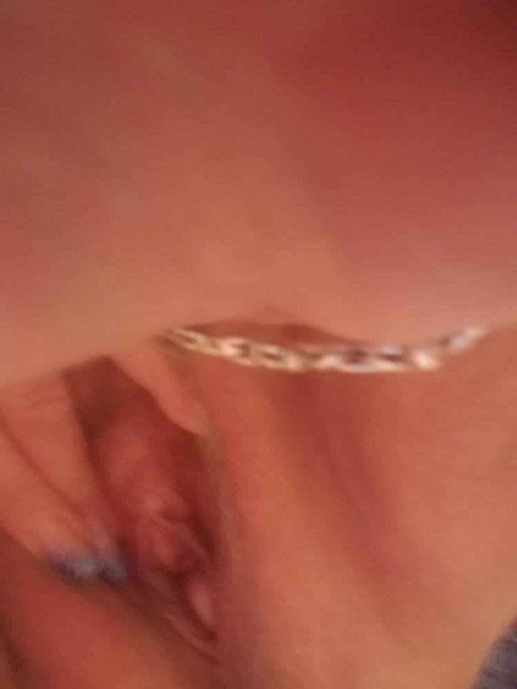 10P Late 60s White Granny Grey Hairs