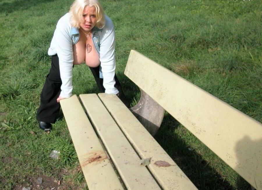 16P Bbw mix 1199 (In the park)