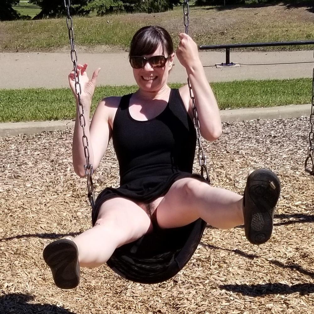 17P upskirt