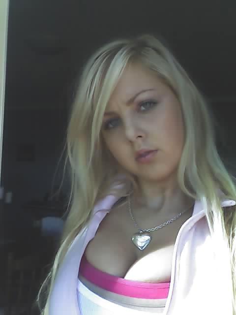 25P Sexy non nude girls
